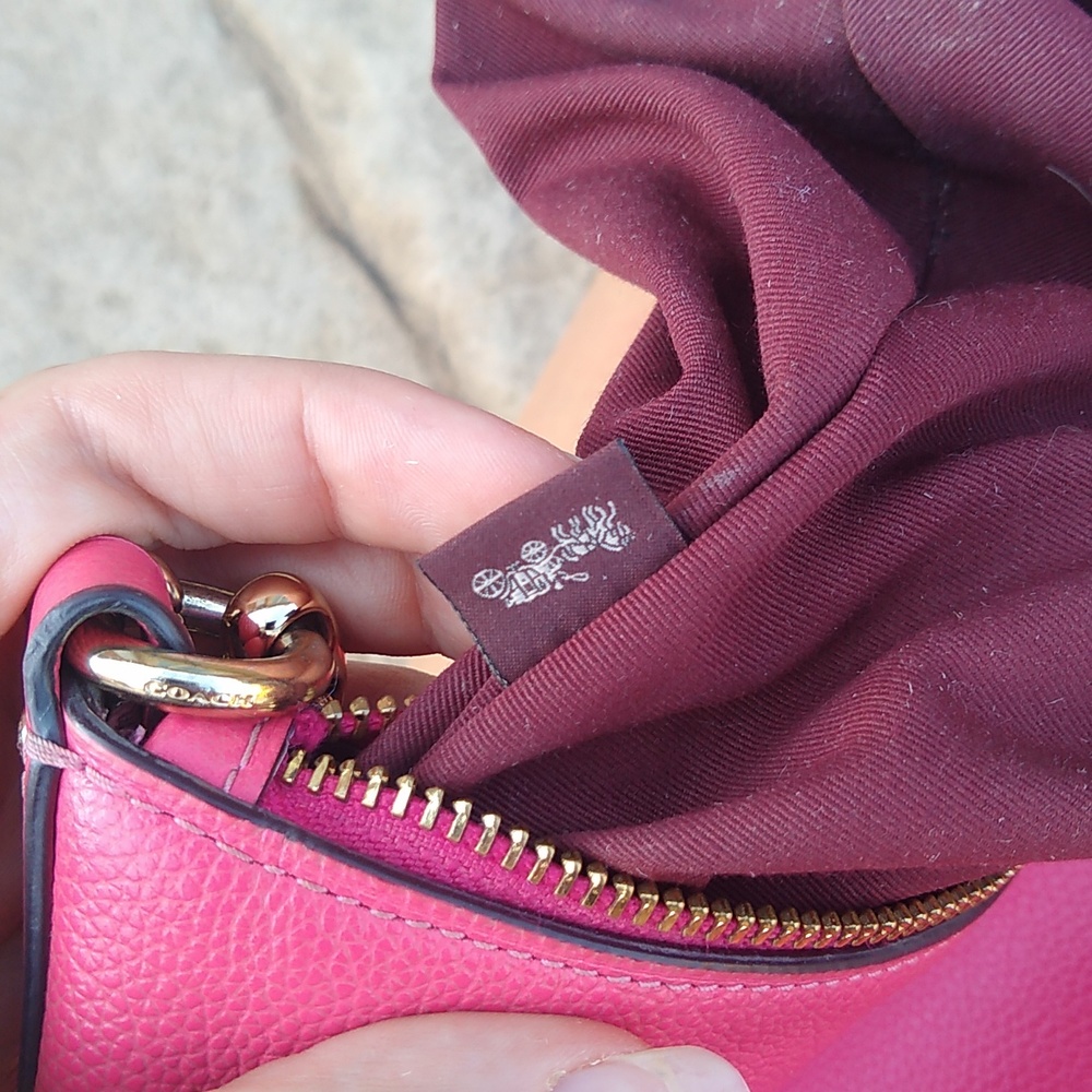 Coach Pink Skylar Hobo Bag With Unbranded Fashion Zipper Pull - Picture 16 of 16